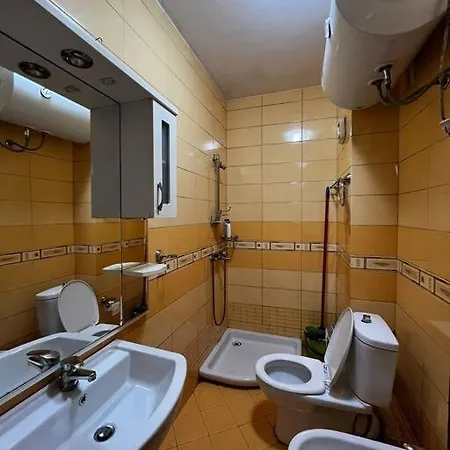 Apartment 2-bedroom Unit In