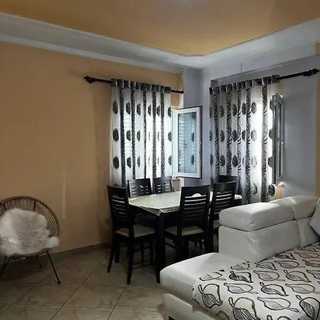 Apartment 2-bedroom Unit In